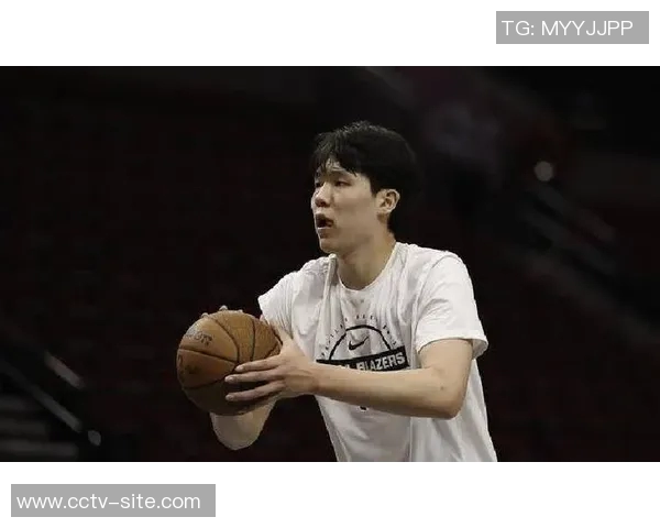 杨瀚森上半场未获出场机会罗威短暂登场仅10分钟表现如何