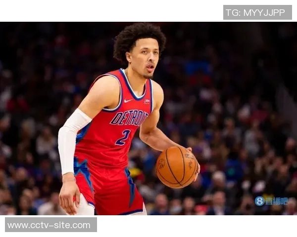 康宁汉姆赛后向小卡请教得分秘诀分享成功经验