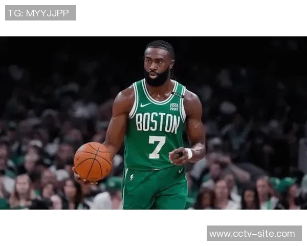 NBA官方宣布杰伦布朗因批评裁判被罚款35000美元引发热议 NBA官方宣布杰伦布朗因批评裁判被罚款35000美元引发热议