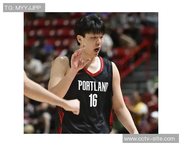 杨瀚森进步显著斯普利特勇敢尝试双塔组合战术新局面 杨瀚森进步显著斯普利特勇敢尝试双塔组合战术新局面