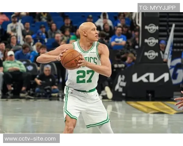 沃尔什全能表现助力球队胜利8投全中创生涯新高22分外加7篮板3助攻